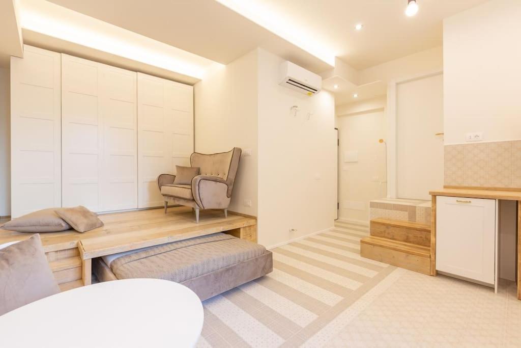 Appartement 5Fo6 Navigli - Duomo - Boho - Minimal à Milan Extérieur photo
